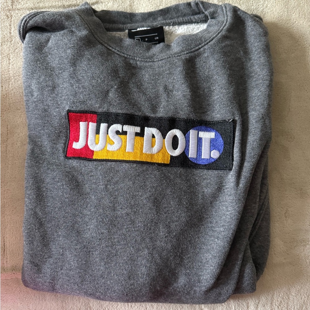Nike Pullover Sweater